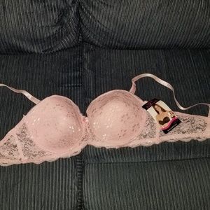 NWT Balconette Bra with removable straps